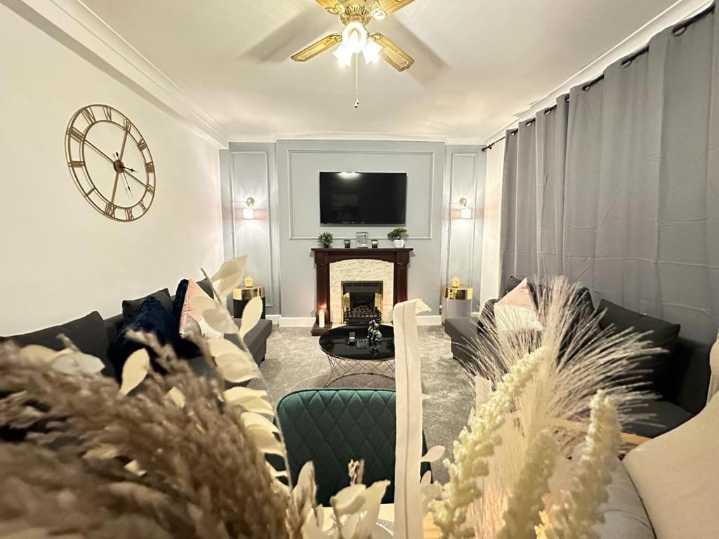 Beautiful Family Apartment London Bagian luar foto