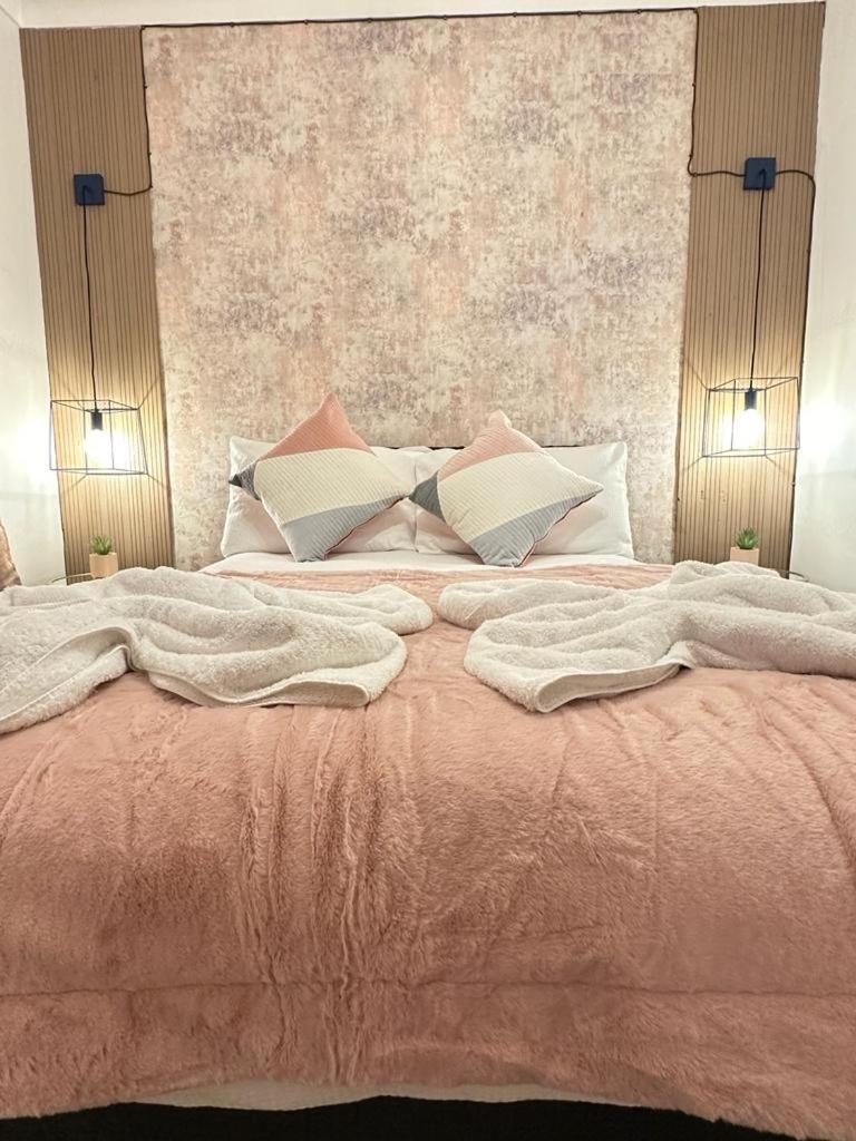 Beautiful Family Apartment London Bagian luar foto